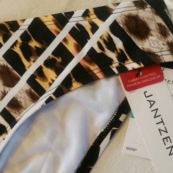 𝅺JANTZEN PLUS SIZE TRIBAL SWIM BOTTOM - Picture 3 of 8